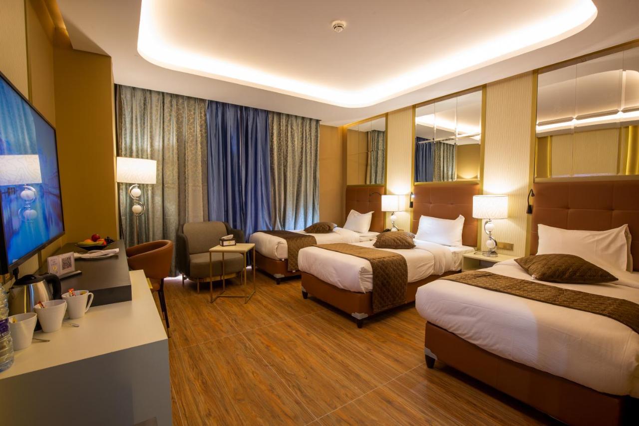 Petra Moon Luxury Hotel Wadi Musa Exterior photo Deluxe Room