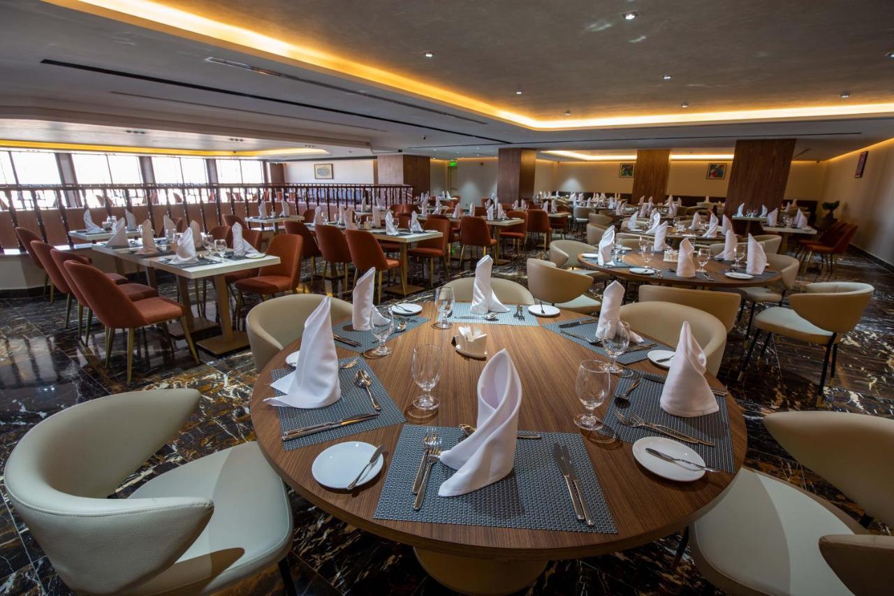 Petra Moon Luxury Hotel Wadi Musa Exterior photo The restaurant